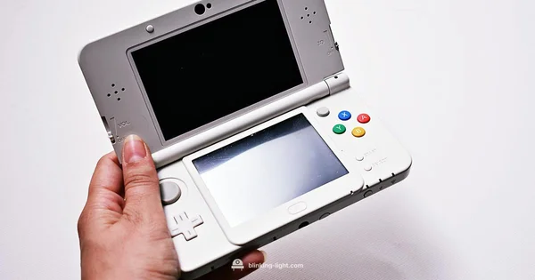 Blinking Blue Light 3DS - Blinking Light