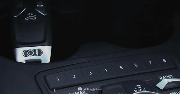 Blinking Key Light - Blinking Light