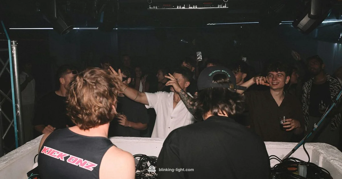 Flashing Lights Theme Flashing Lights Theme - Blinking Light