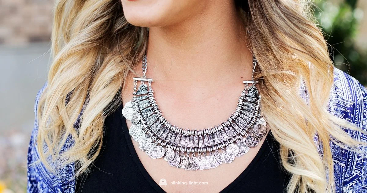 Necklace Glow Look - Blinking Light